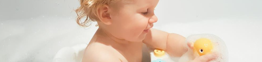 Hoe vaak kinderen wassen in bad